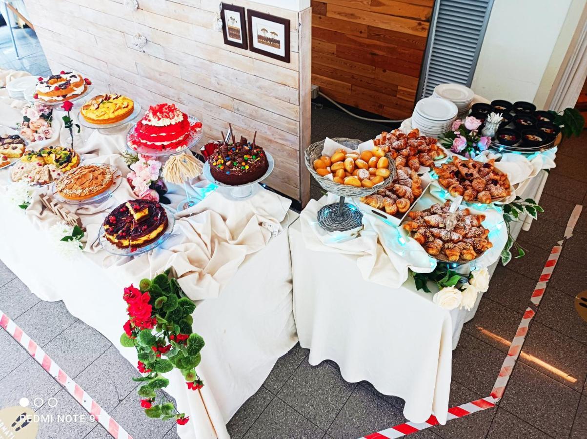 Hotel Garisenda B&B - In Centro A Riccione - Экстерьер фото