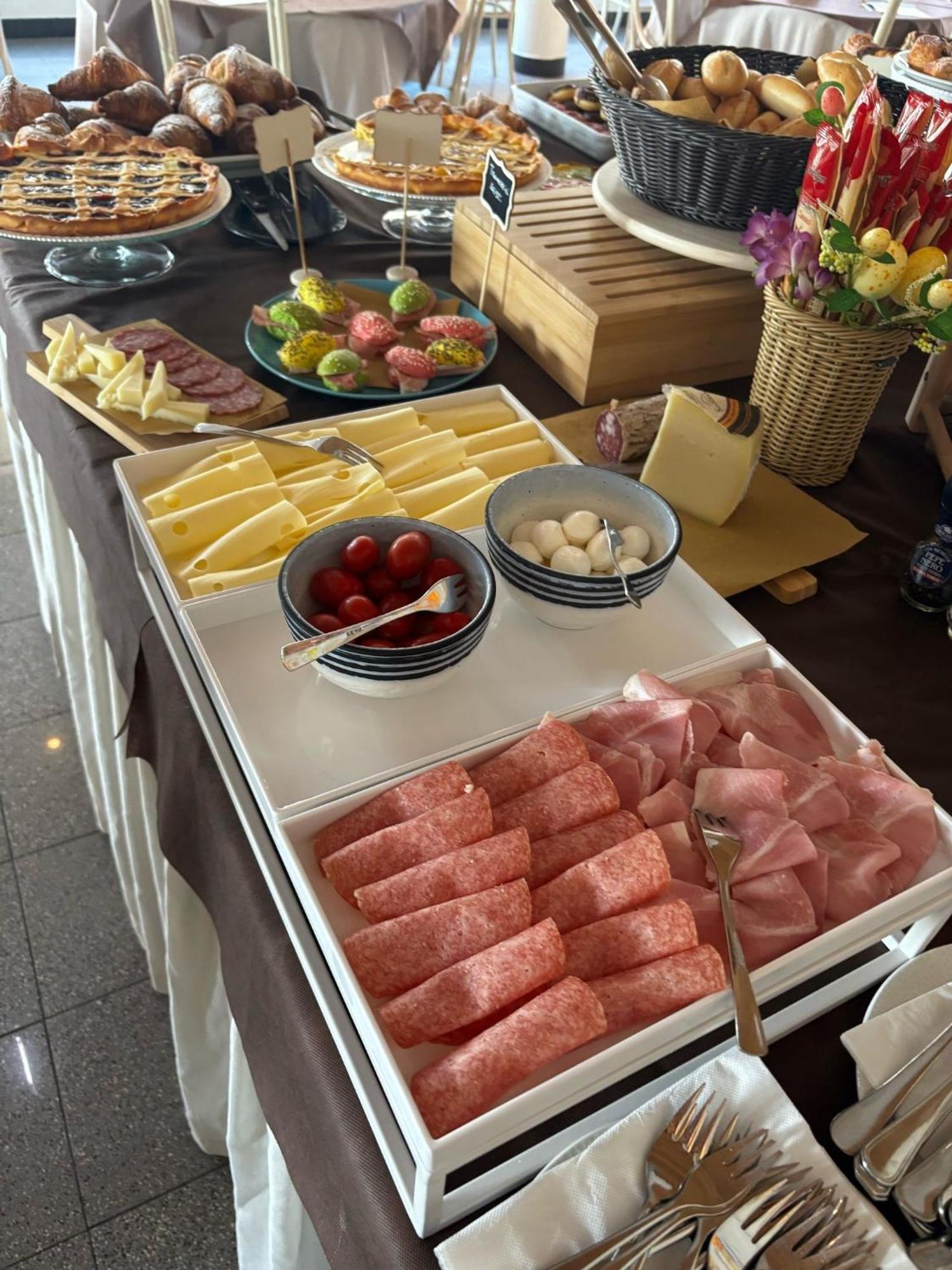 Hotel Garisenda B&B - In Centro A Riccione - Экстерьер фото